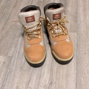 Size 10 only worn once original price 160.00 asking for $70 firm like new.